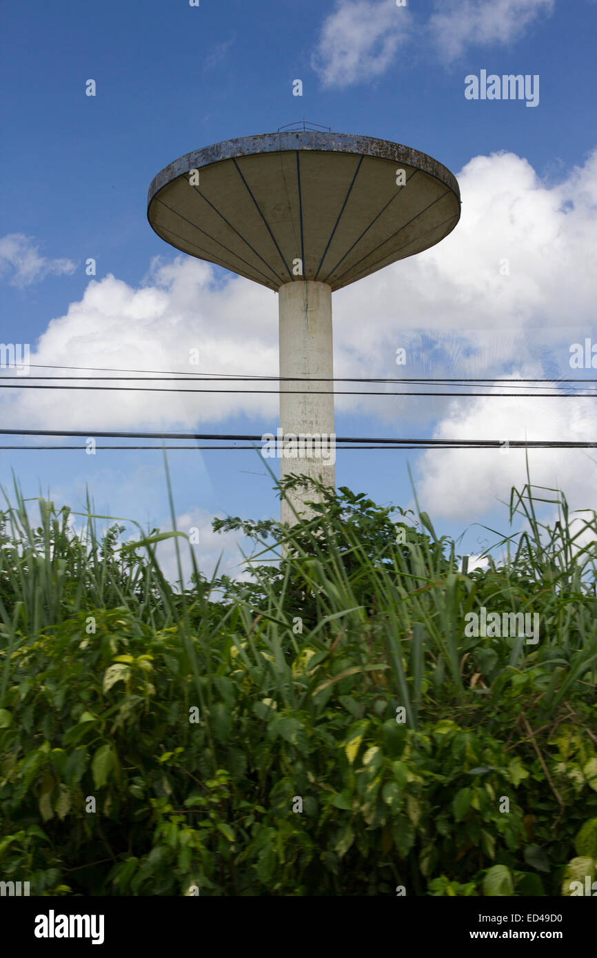 Old style water tank hi-res stock photography and images - Alamy