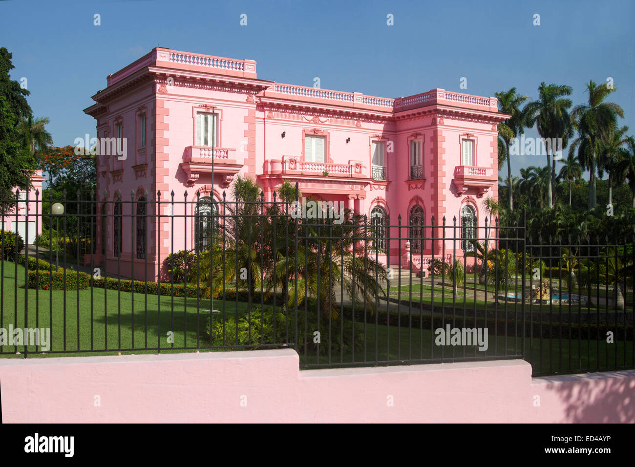 Mansion house in havana hires stock photography and images Alamy