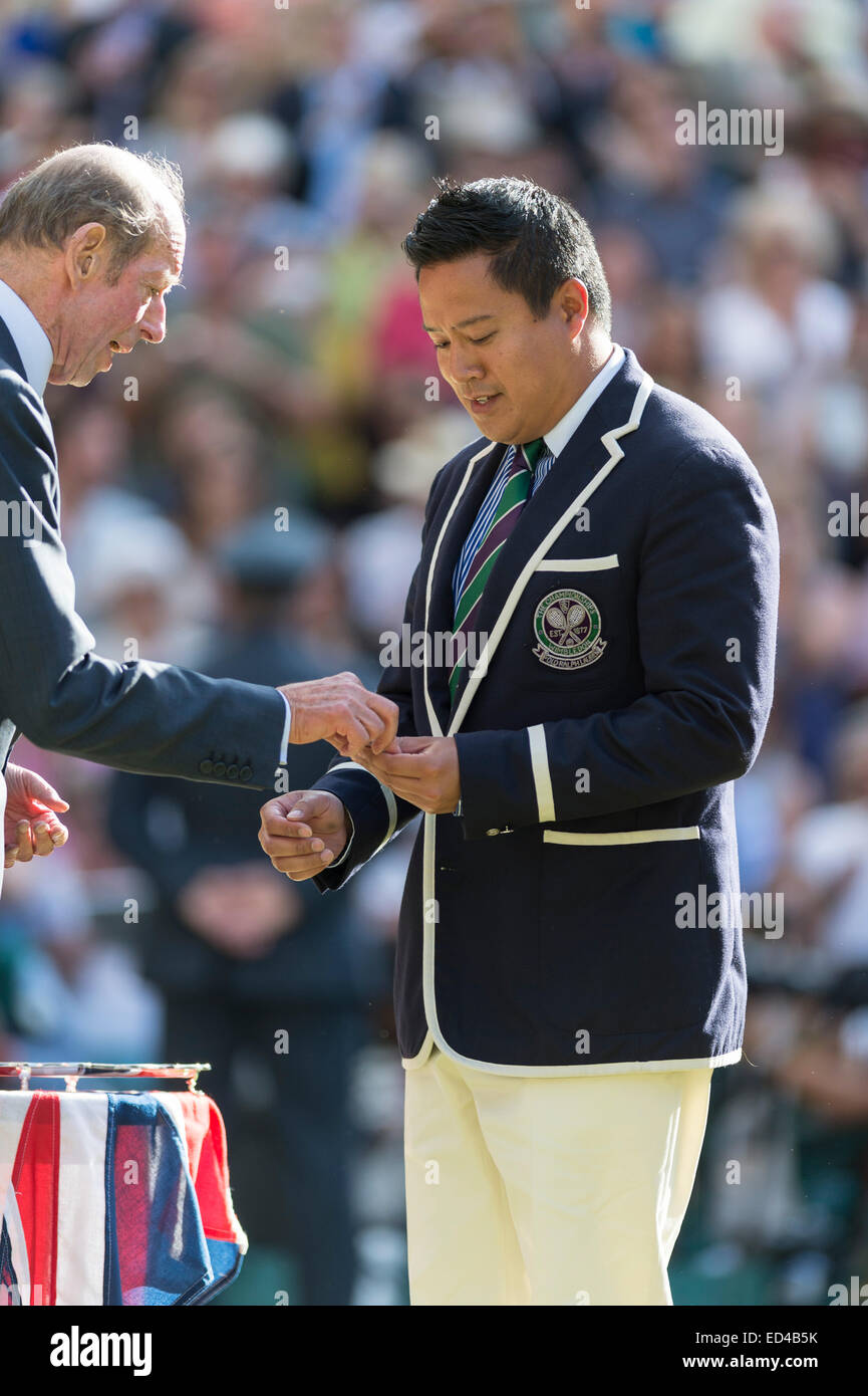 Wimbledon umpire hires stock photography and images Alamy