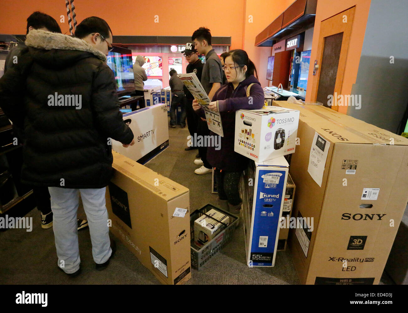 Sales figures hires stock photography and images Alamy