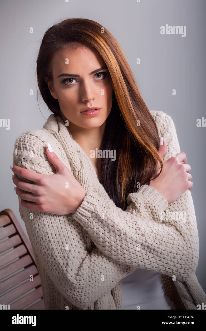 Portrait of the pretty young woman in studio Stock Photo - Alamy