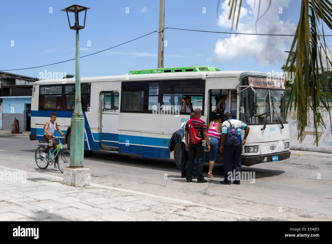 People getting on a bus in Havana, Cuba Stock Photo