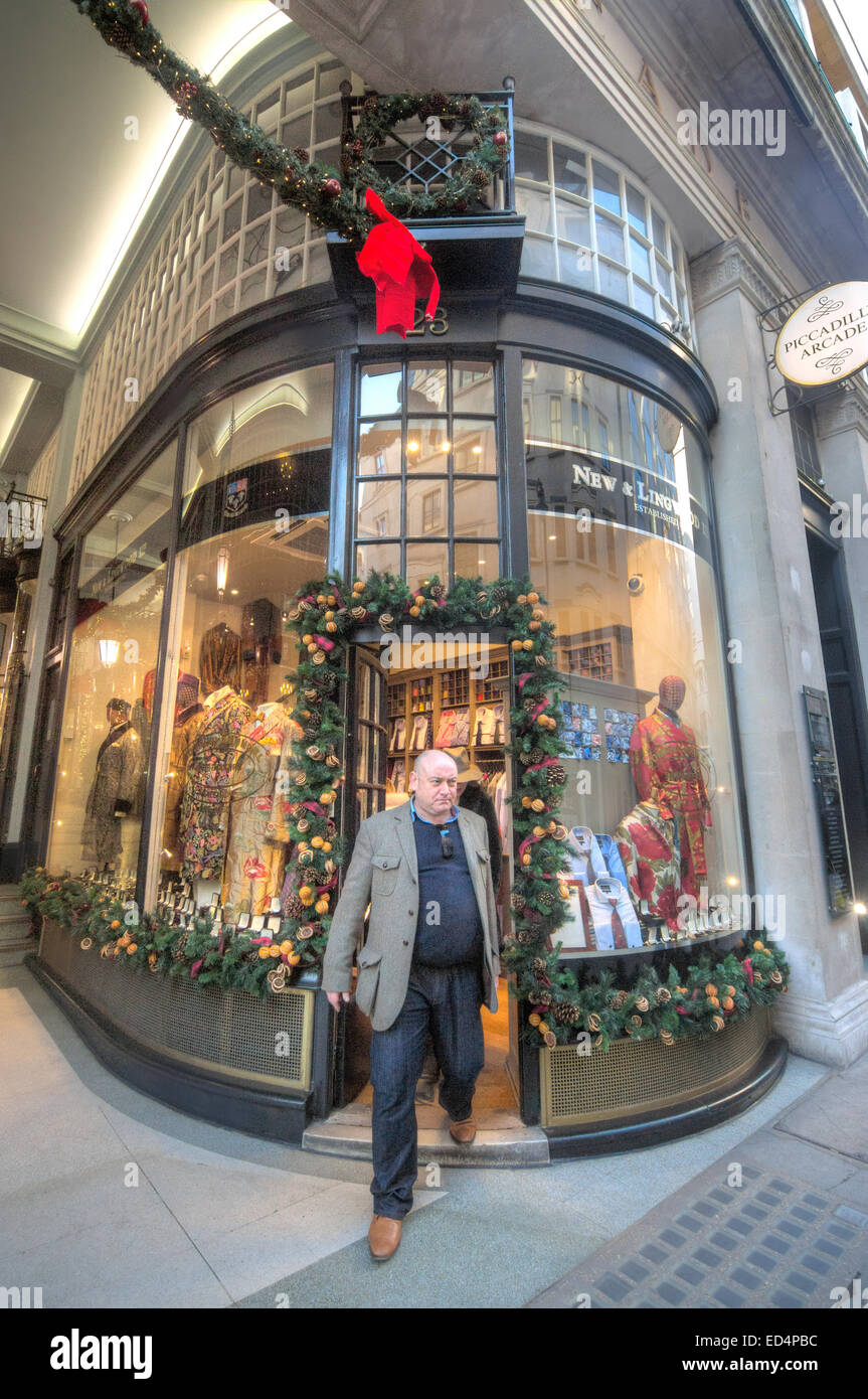 man's clothes shop,  st james  London christmas Stock Photo