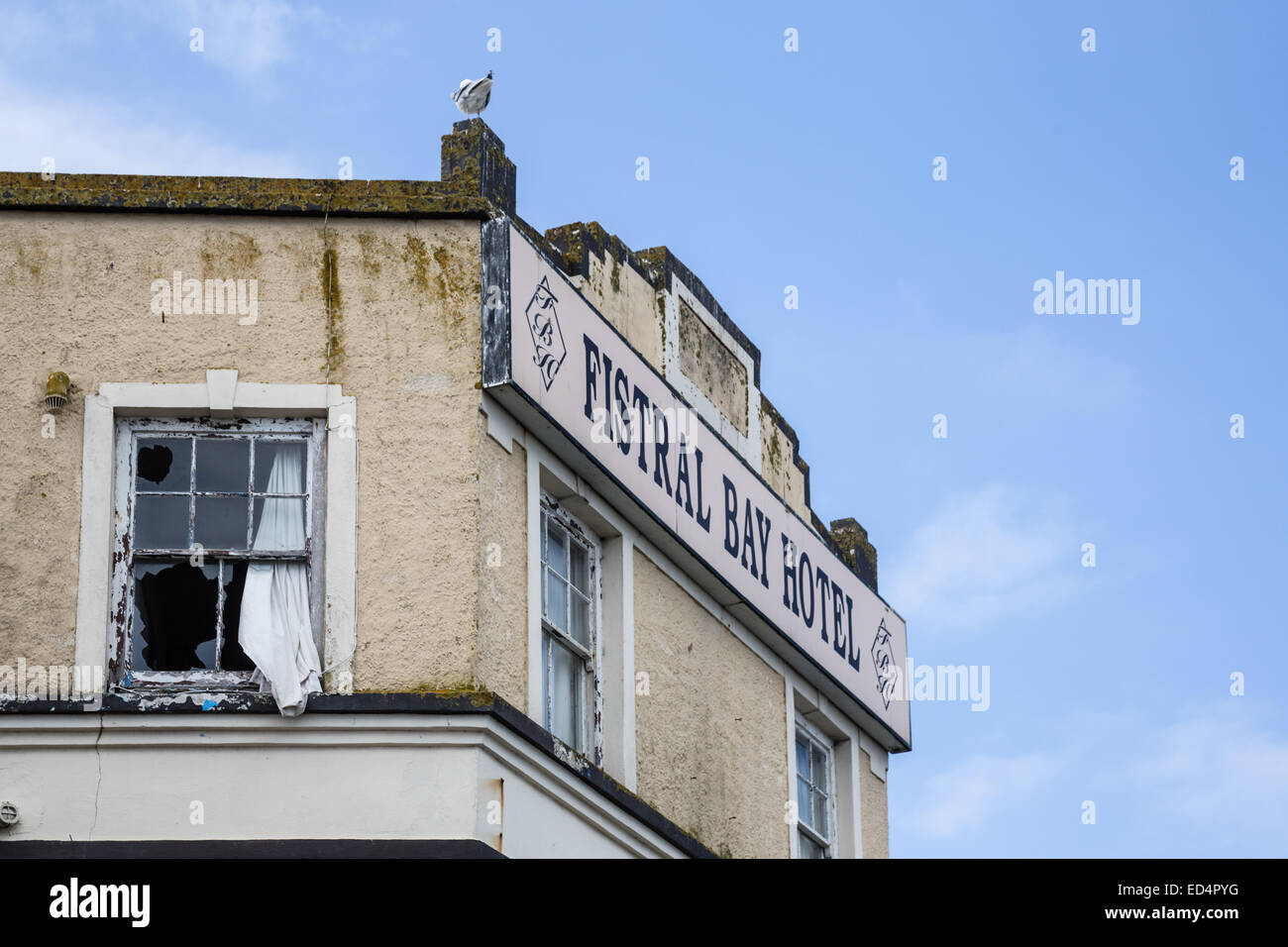 Abandoned Fistral Bay Hotel Newquay Cornwall UK Stock Photo Alamy