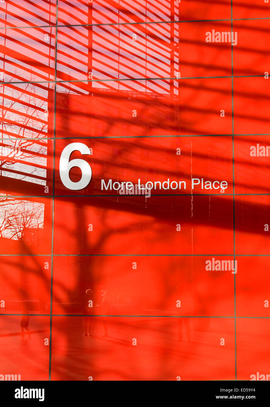 LONDON BUILDING FACADE 6 MORE LONDON PLACE Stock Photo