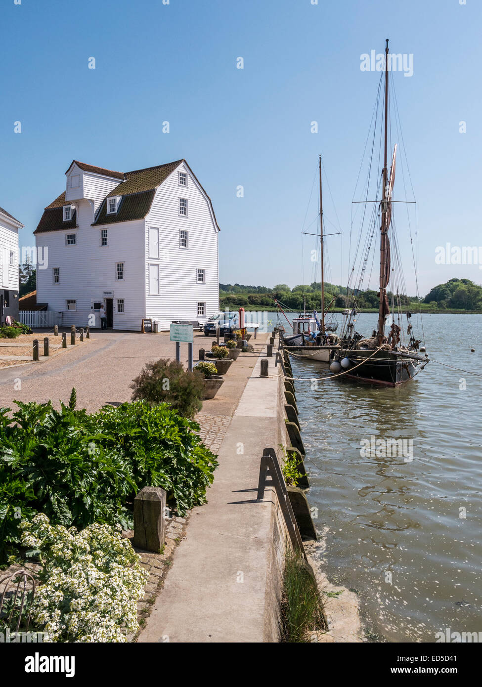 Woodbridge Tide Mill, Suffolk, Eastern England Stock Photo Alamy