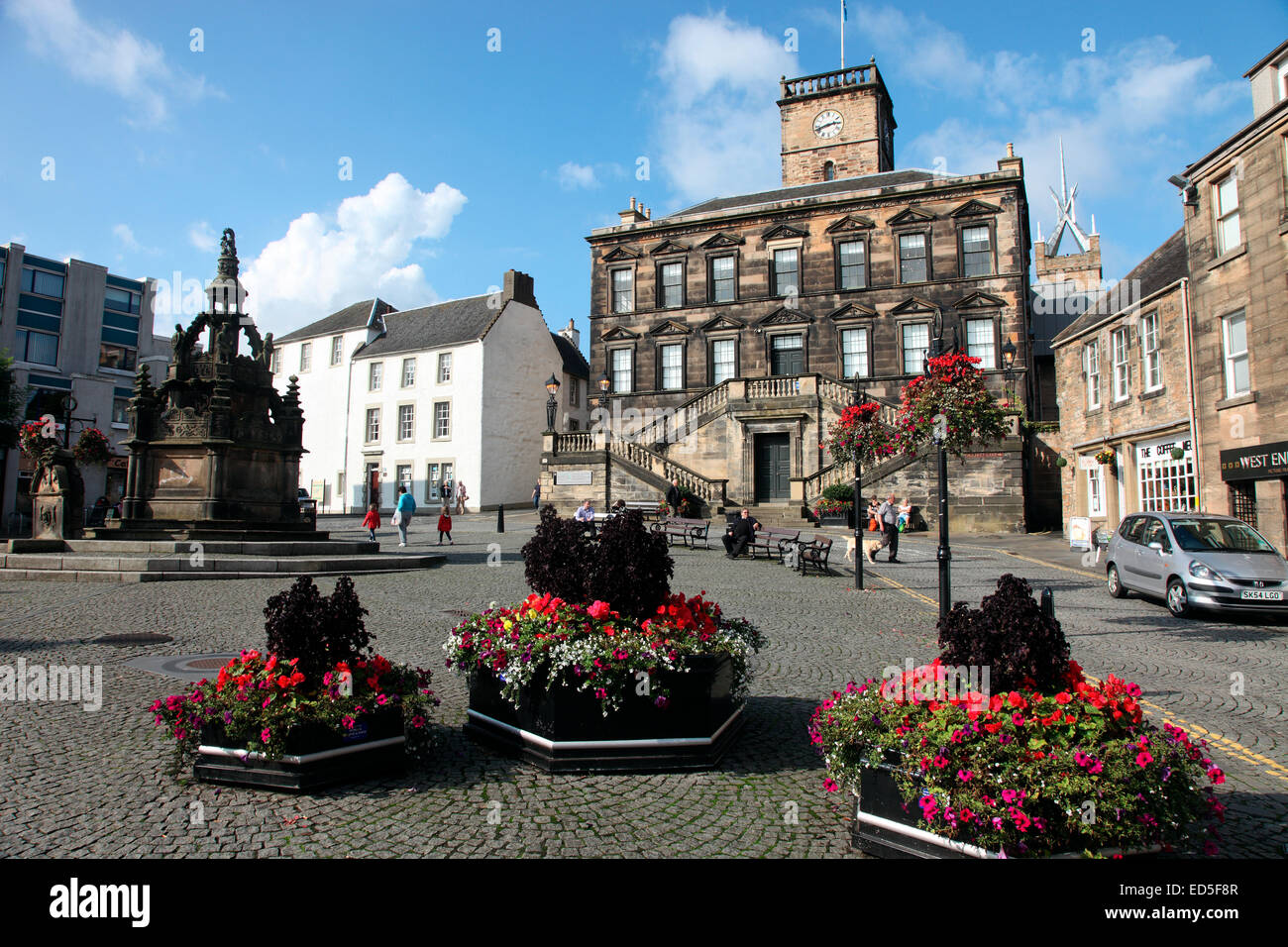 Burgh Halls and Kirkgate Cross in Linlithgow. Stock Photo