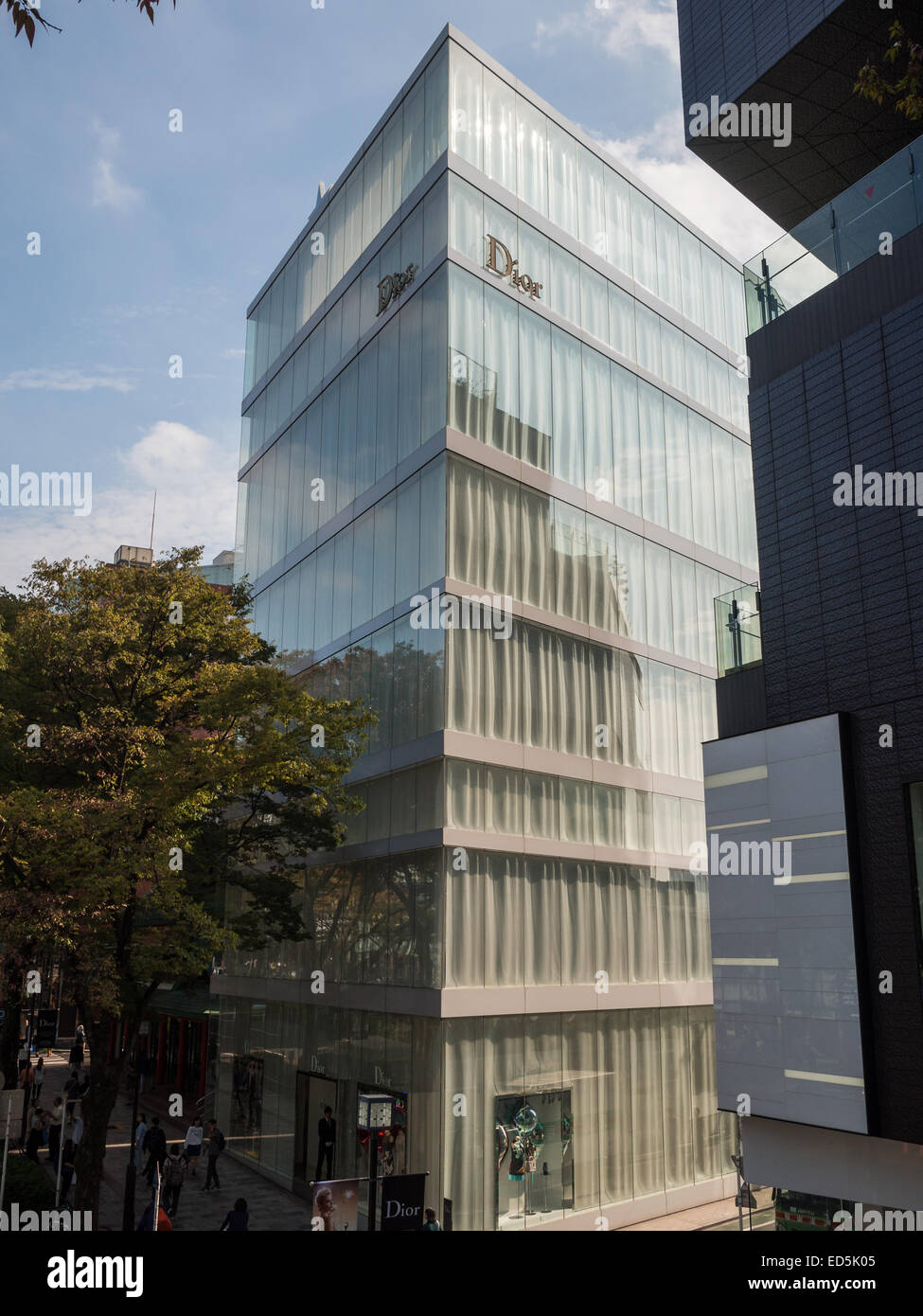 Dior store tokyo hi-res stock photography and images - Alamy