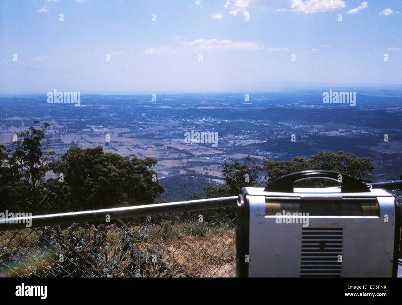 1950 Philips Radio at lookout on Mt Dandenong view towards Mt Macedon, Victoria Stock Photo