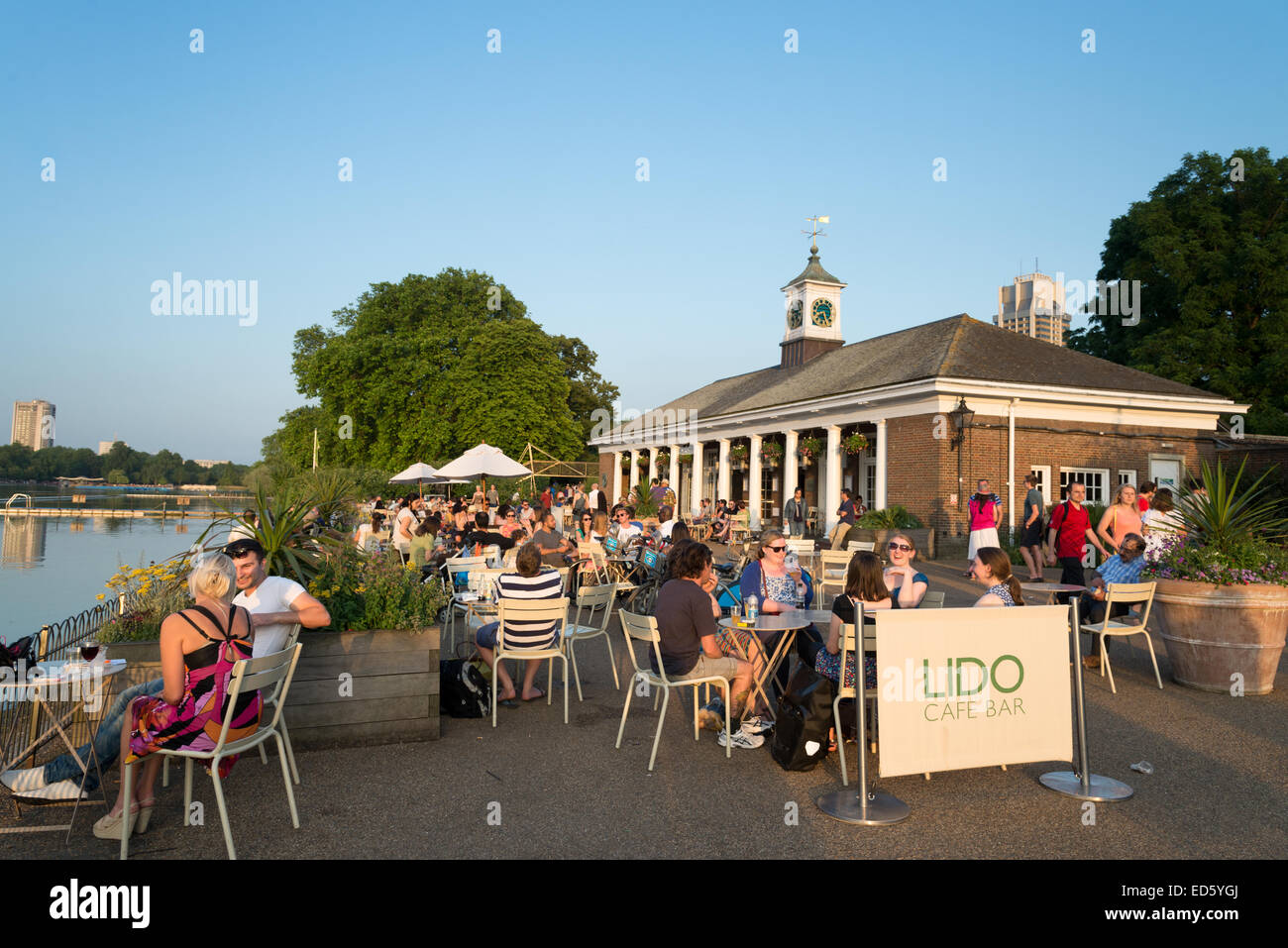 Lido Cafe Bar beside the Serpentine in Hyde Park, London, England, UK Stock Photo Alamy