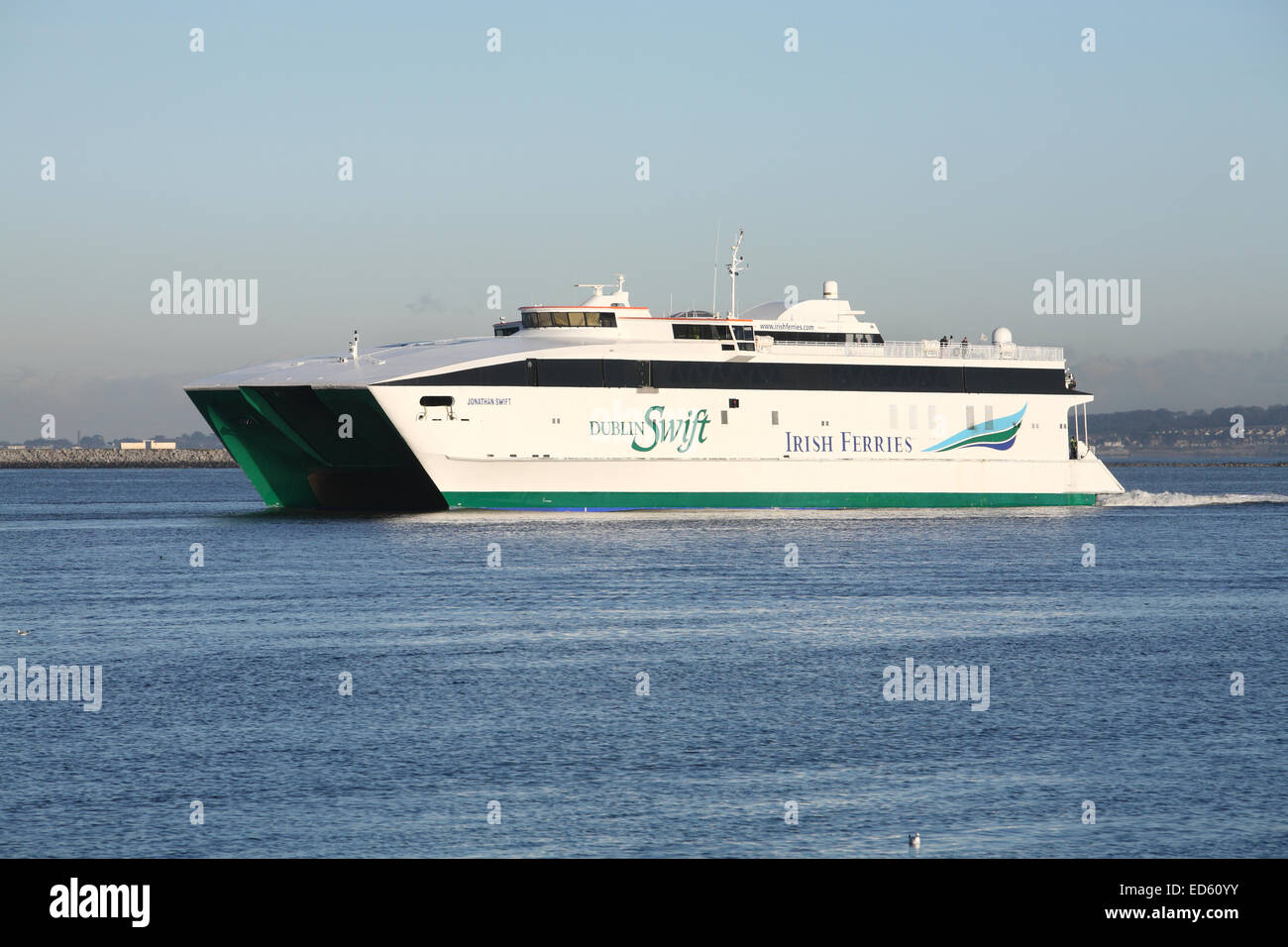 Irish ferry Johnathan swift entering Dublin port Stock Photo Alamy