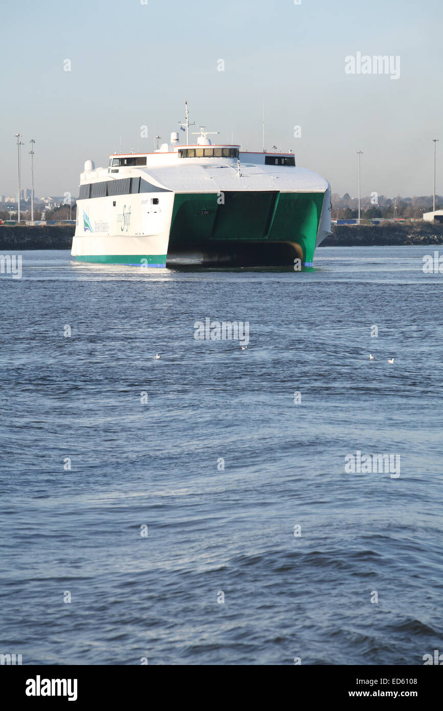 Irish ferry Johnathan swift entering Dublin port Stock Photo