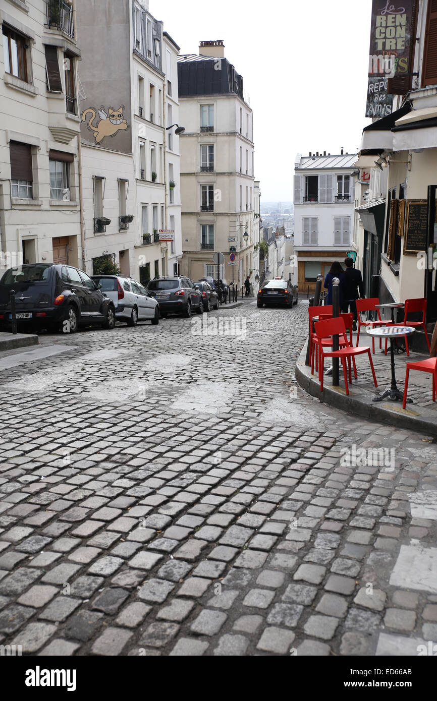 Paris cobblestone narrow road Montmartre Stock Photo Alamy
