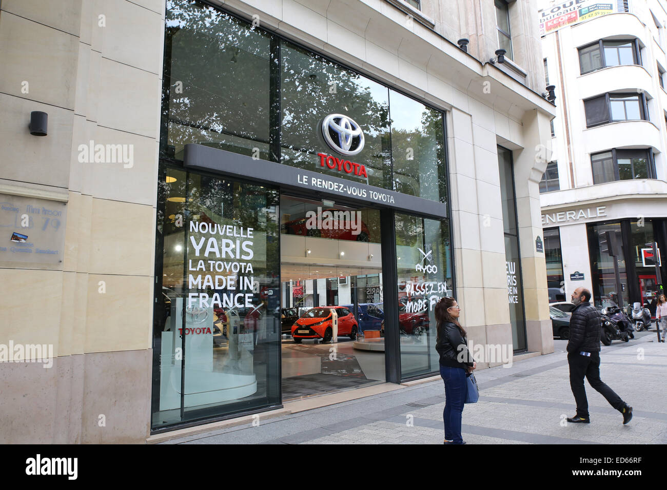 Paris Toyota showroom Stock Photo Alamy