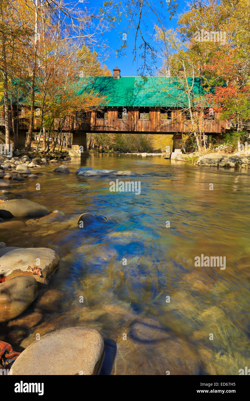 Emerts Cove Covered Bridge, Pittman Center, Tennessee, USA Stock Photo Alamy