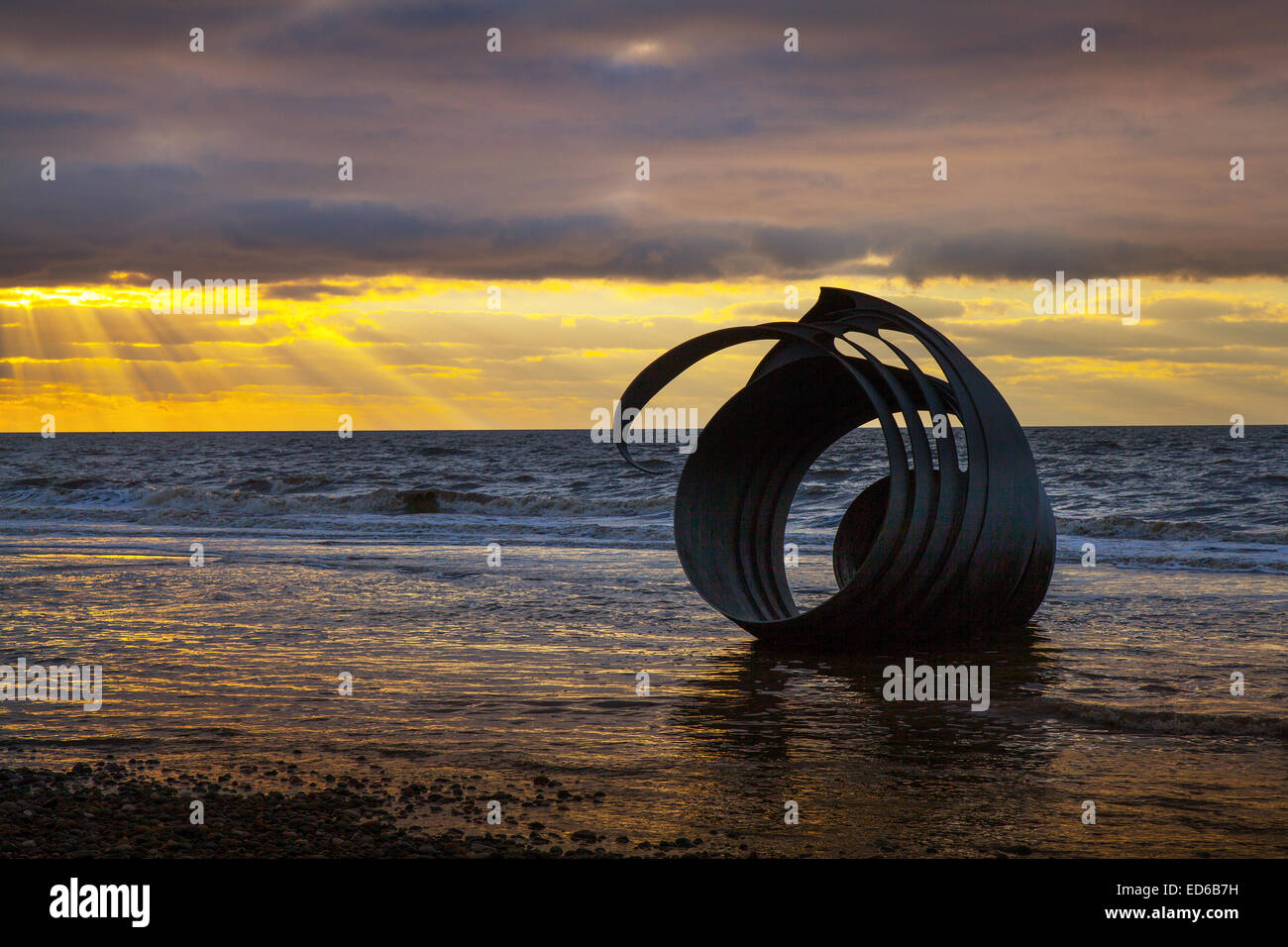 Sheet metal sculptures hires stock photography and images Alamy