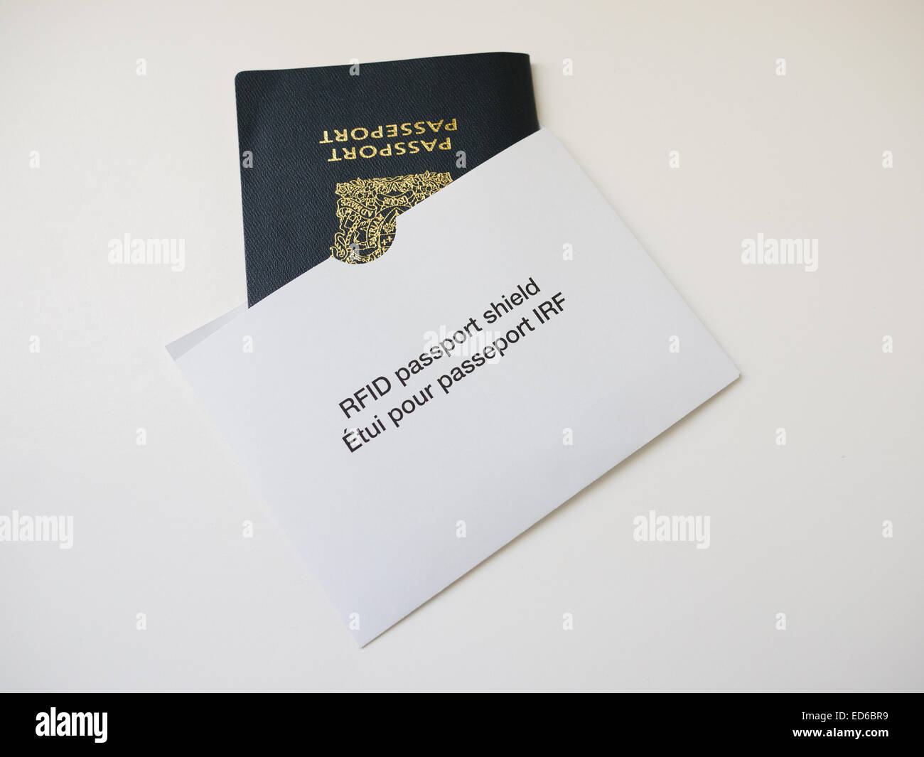 rfid passport shield envelope Stock Photo Alamy