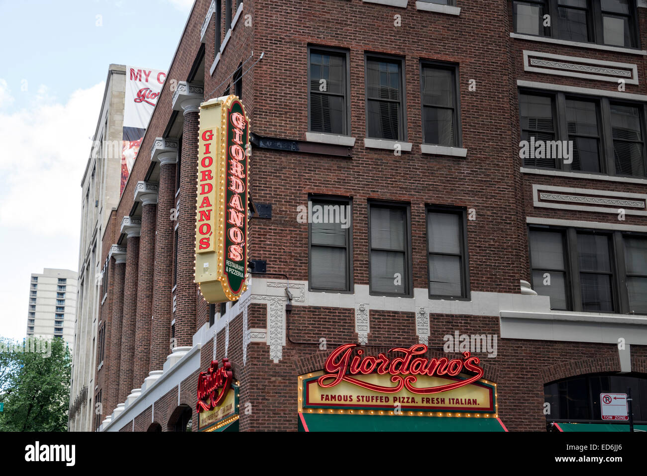 Giordano's Pizza Restaurant, A Chicago, IL, Favorite Stock Photo - Alamy