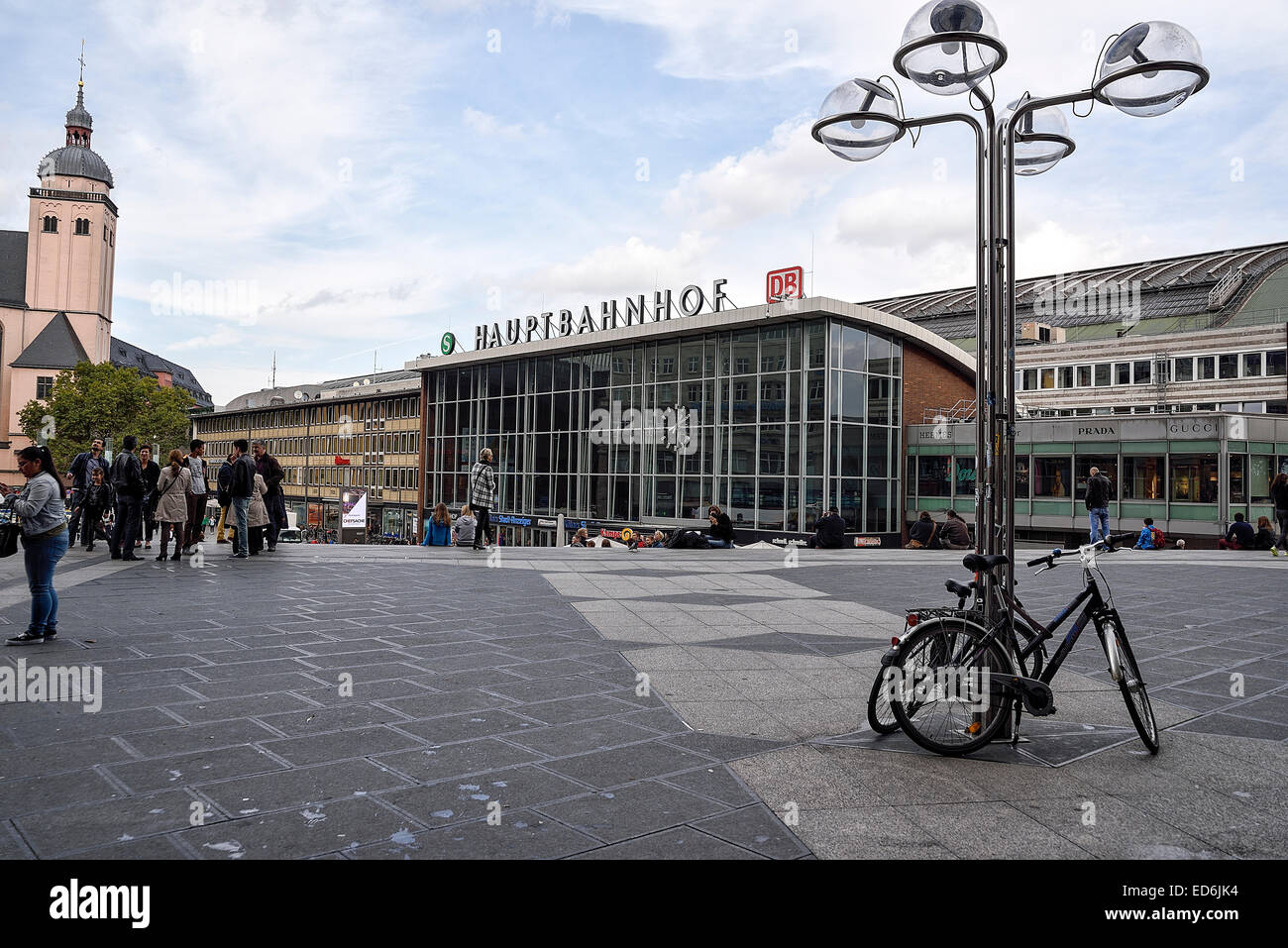 Cologne Germany Railway Station And Plaza Opposite The Cathedral Stock Photo Alamy