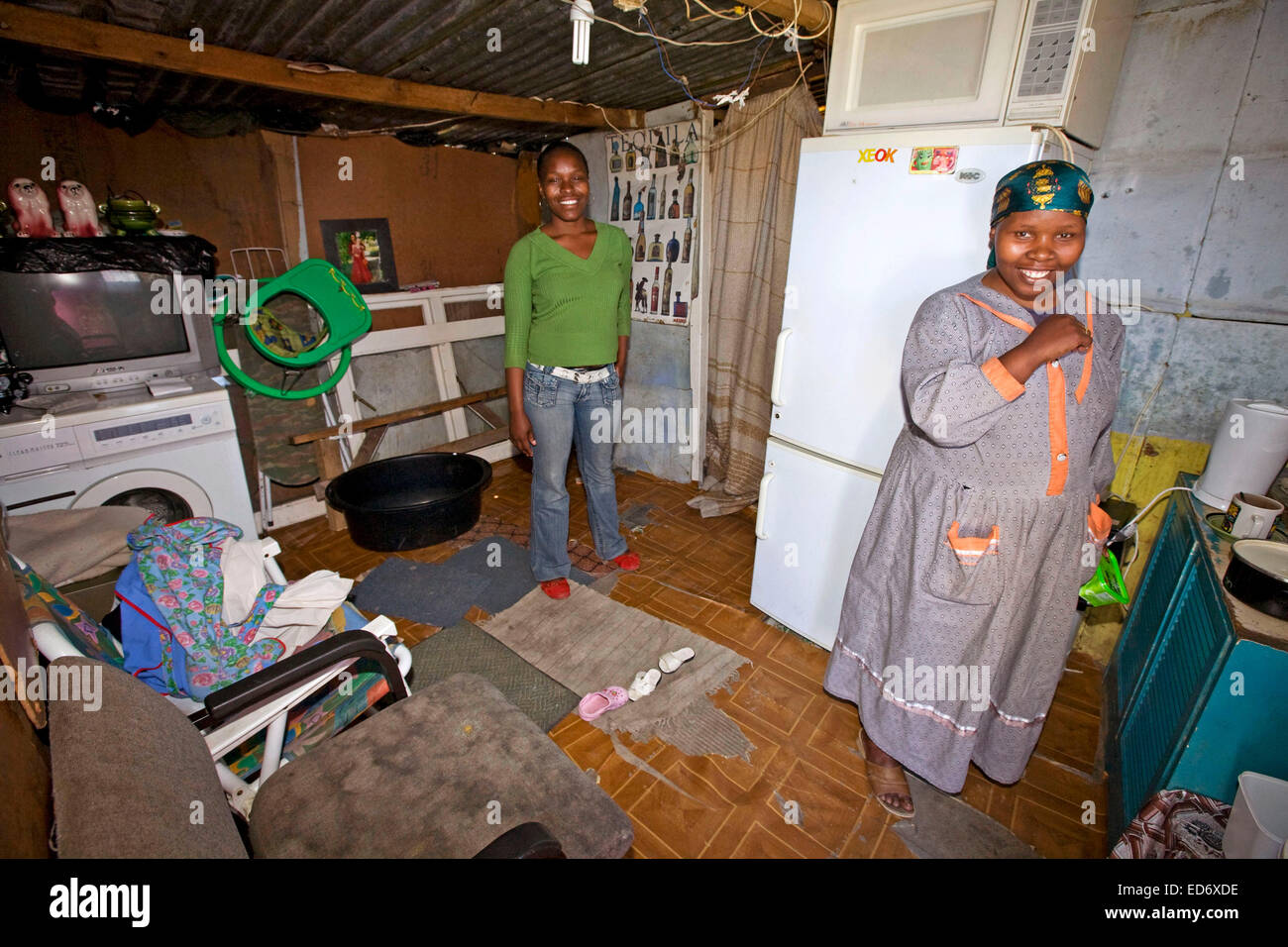 South africa poverty family hi-res stock photography and images - Alamy