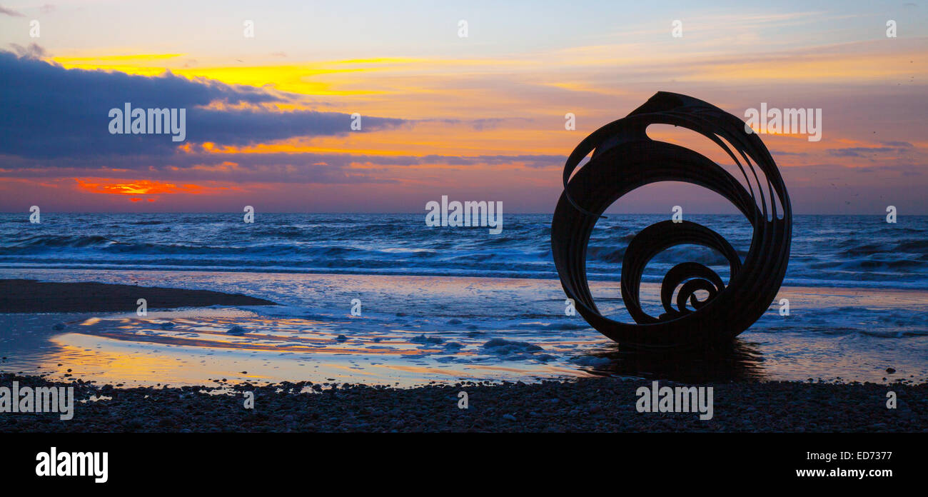 Mary's shell metal beach sculpture by Stephen Broadbent Thornton