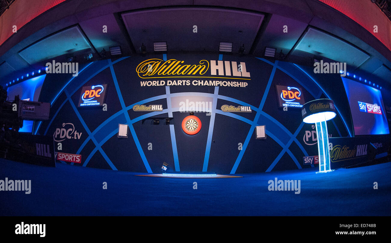 30.12.2014. London, England. William Hill PDC World Darts Championship. A  general view of the stage on day 10 of the 2015 William Hill World Darts  Championship Stock Photo - Alamy