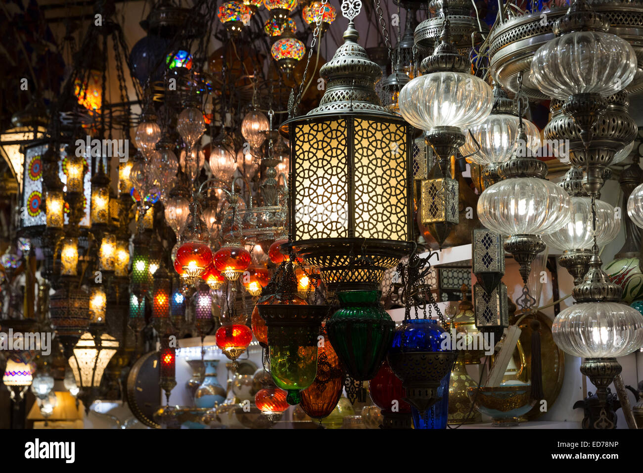 Traditional Turkish ornate lanterns  lamps in The Grand Bazaar, Kapalicarsi, great market in Beyazi, Istanbul, Turkey Stock Photo