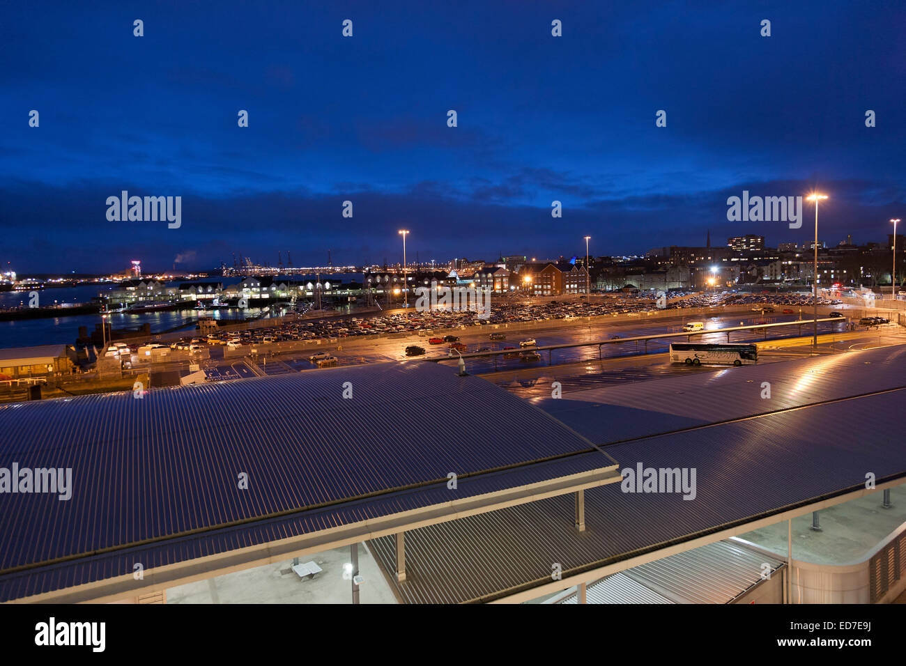 Arriving cruise docks hi-res stock photography and images - Alamy