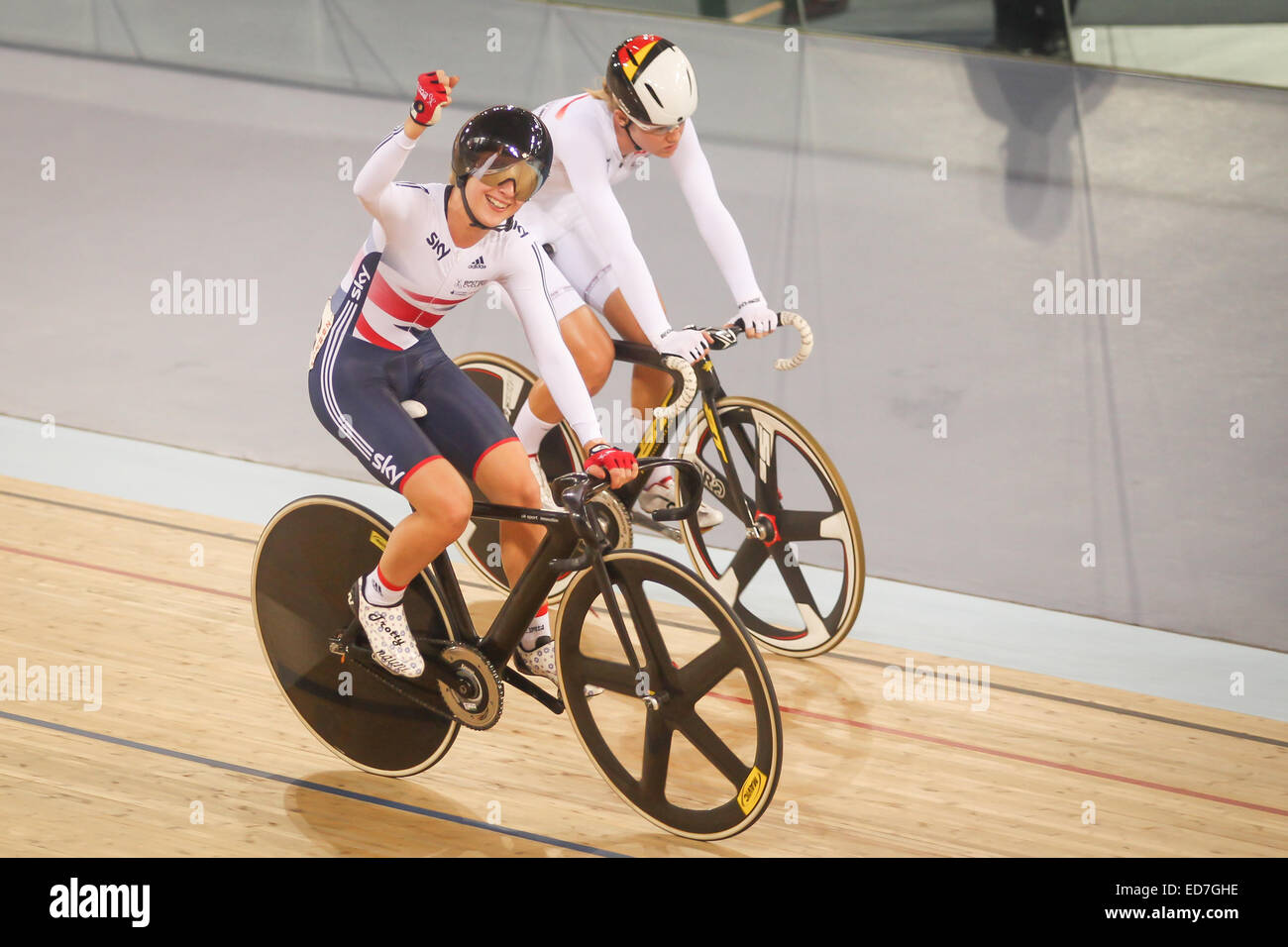 laura trott hybrid bike