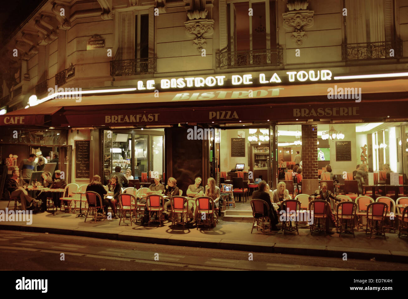 Le Bistrot de la Tour - Paris restaurant close to the Eiffel Tower Stock Photo