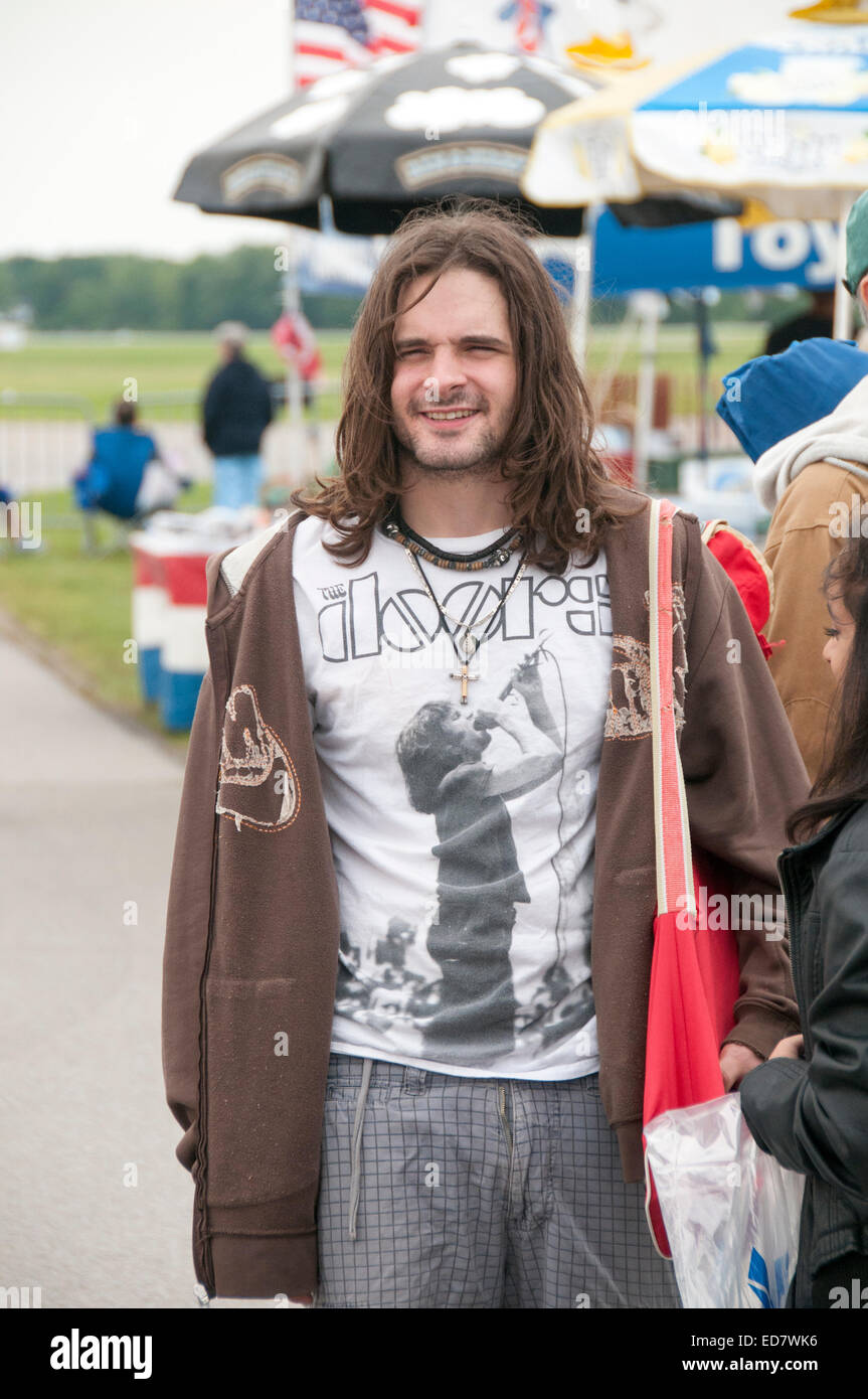 Male hippie long hair hi-res stock photography and images - Alamy Male hippie long hair hi-res stock photography and images - Alamy