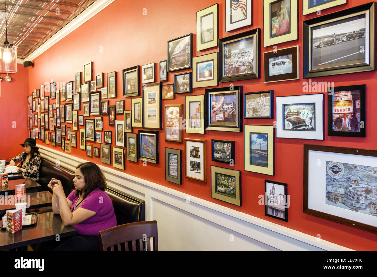 Chicago Illinois,Loop,downtown,America's dog dogs,restaurant