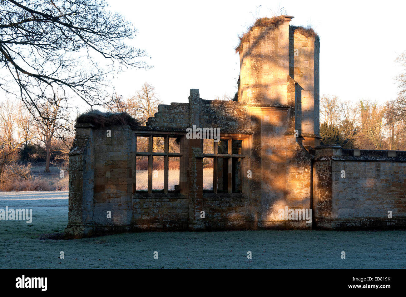 Gateway ruins, Toddington Manor, Gloucestershire, England, UK Stock