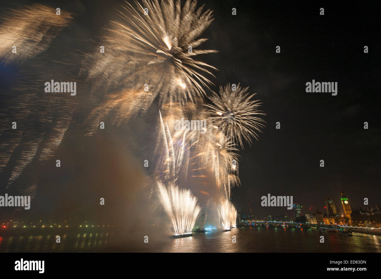 Central London, UK. 1st January, 2015. NYE 2014 firework display