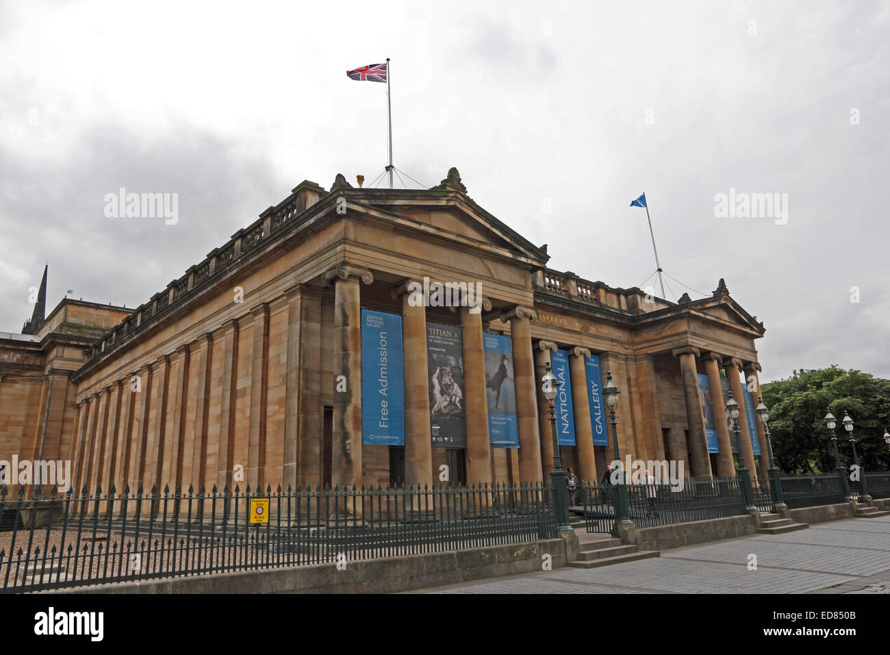 Scottish National Gallery building, Edinburgh Stock Photo Alamy