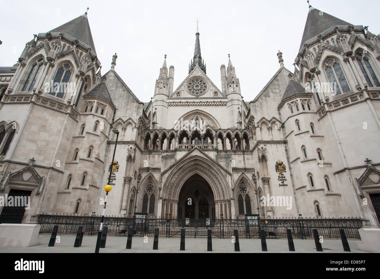 General View GV of The Royal Courts of Justice, home to the Court of Appeal and the High Court, Strand, London, Britain Stock Photo