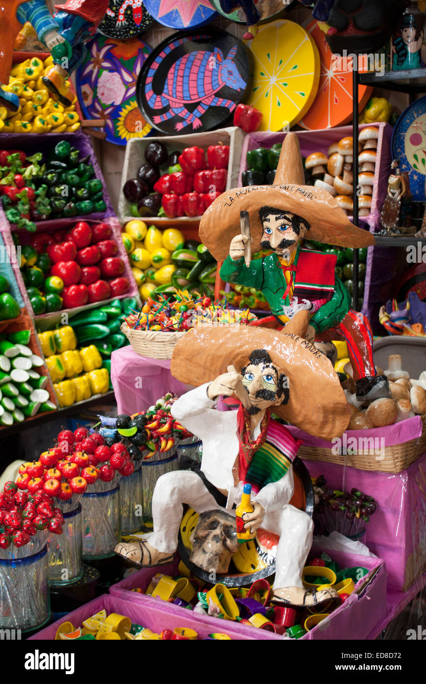 Mexico, Guanajuato, San Miguel de Allende, local market, paper mache figurines Stock Photo