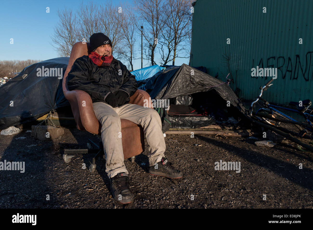 Thousands of illegal immigrants living in harsh conditions in Calais Stock Photo