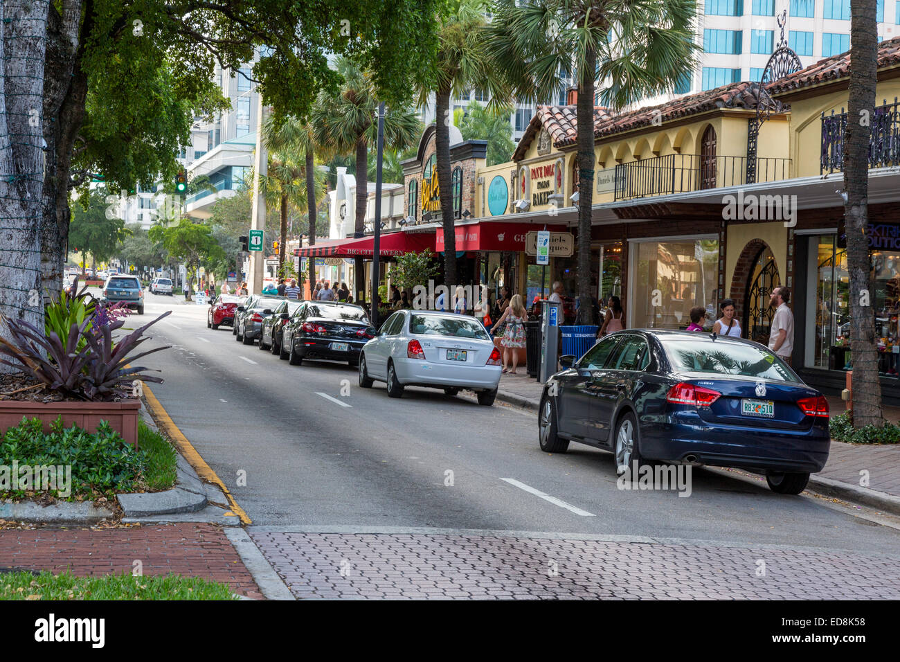 Ft. Lauderdale, Florida. Shops, Cars, People on Las Olas Boulevard Stock  Photo - Alamy