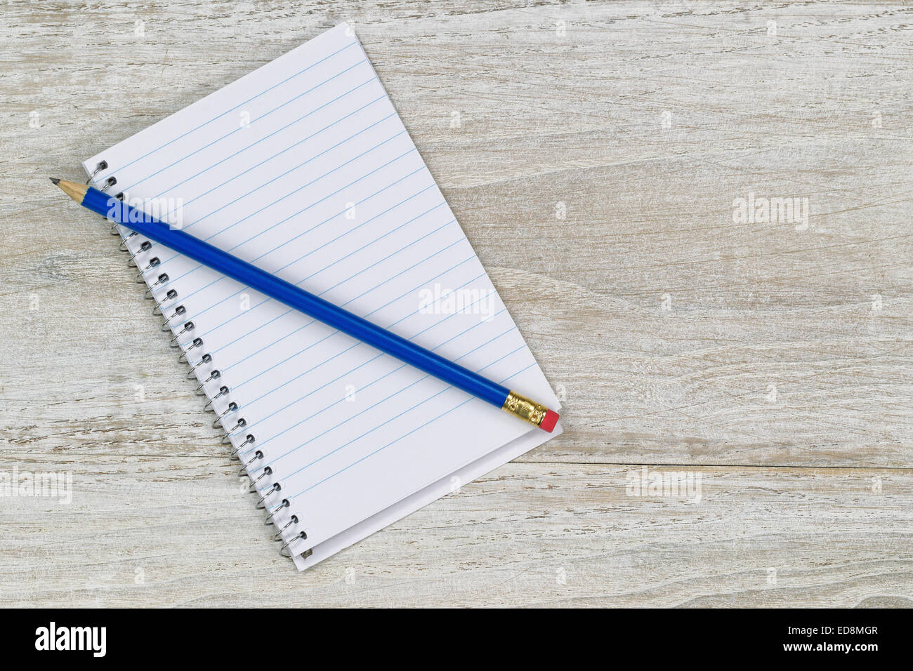 Office desk with notepad hi-res stock photography and images - Alamy