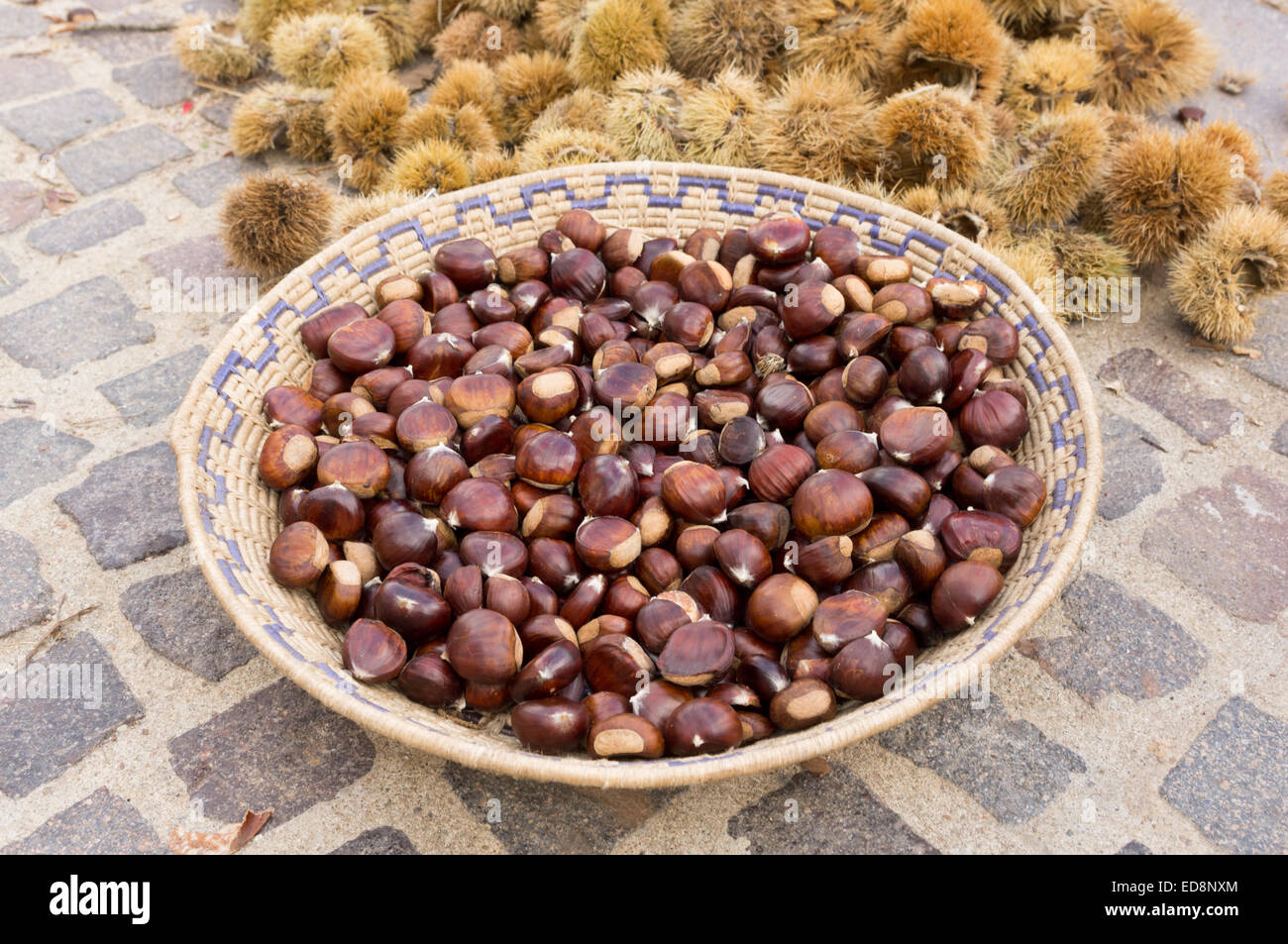 Desulo Desulo chestnuts in a typical Sardinian basket Stock Photo - Alamy