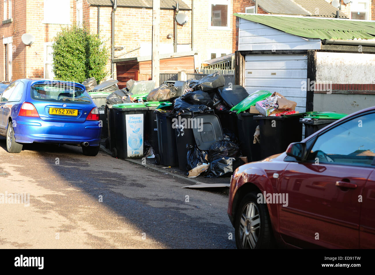 Council collection days hires stock photography and images Alamy