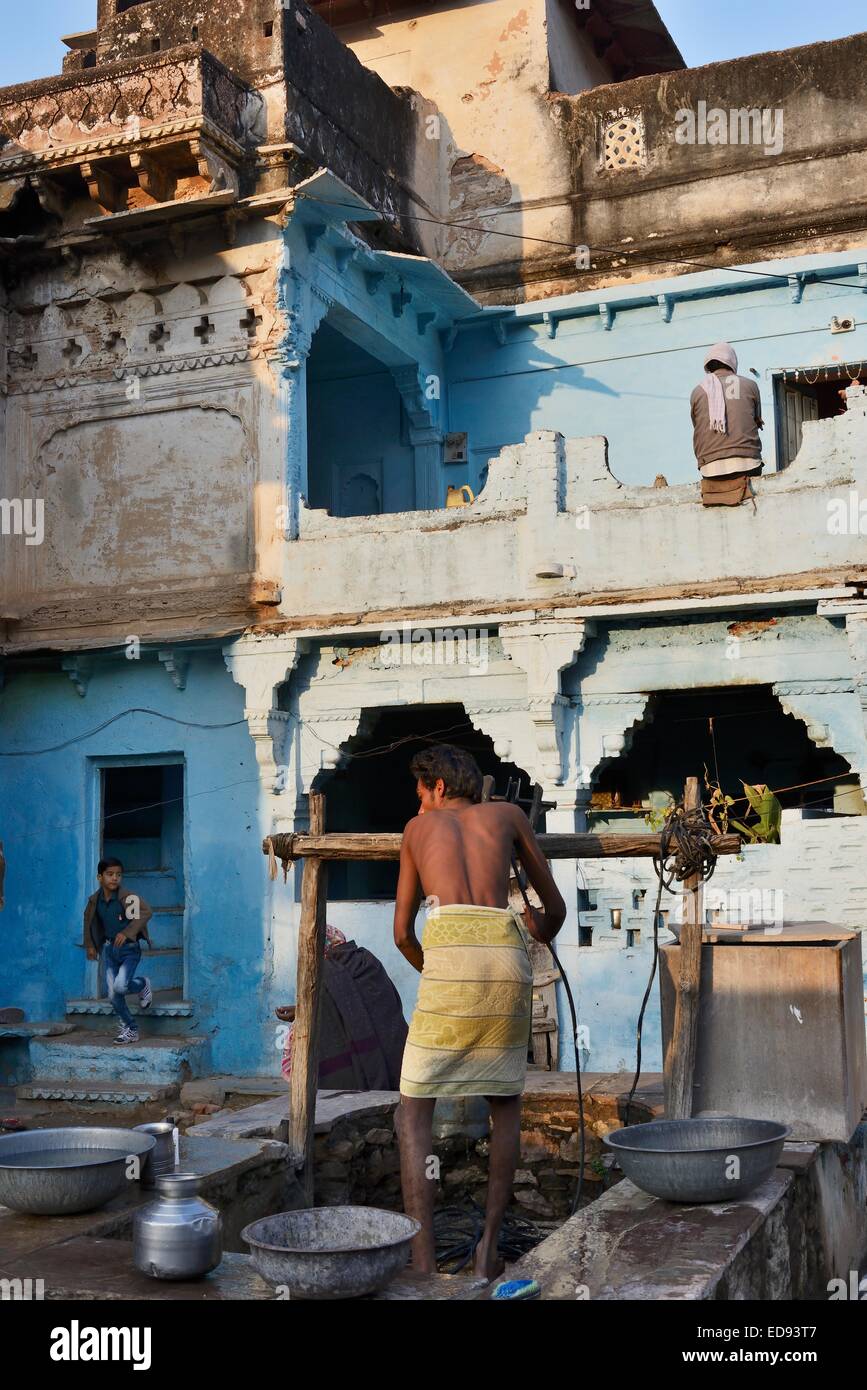 India toilet hires stock photography and images Alamy
