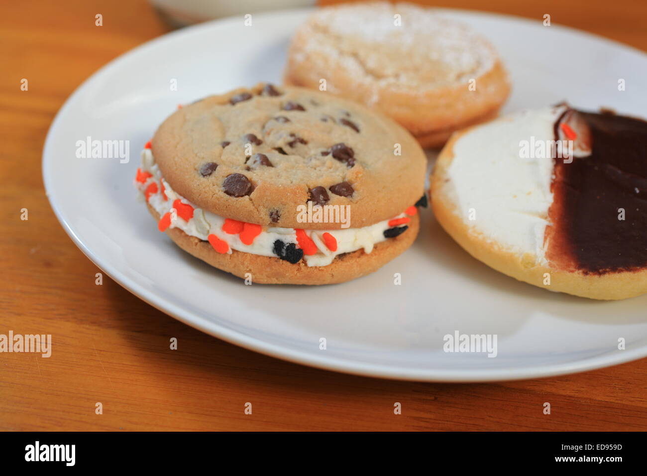 Cookies and milk Stock Photo Alamy