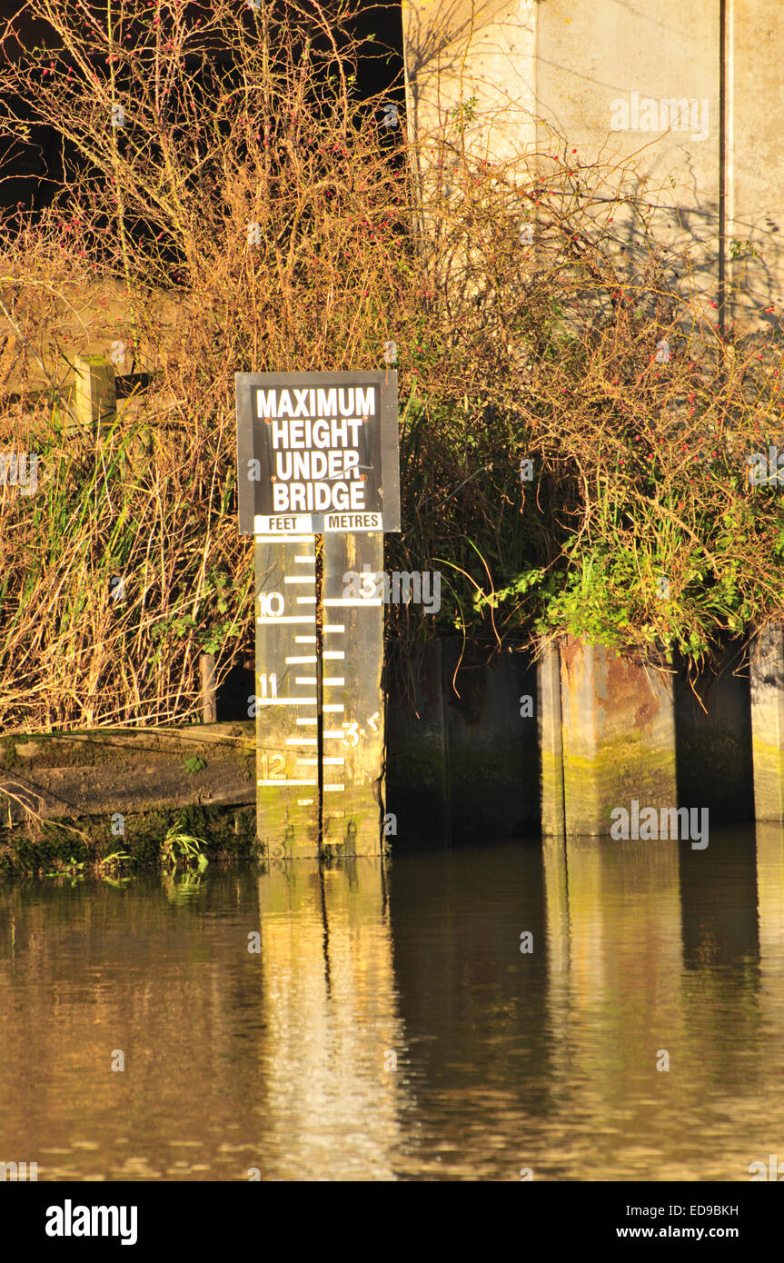 Maximum Height sign at Beccles Quay Stock Photo
