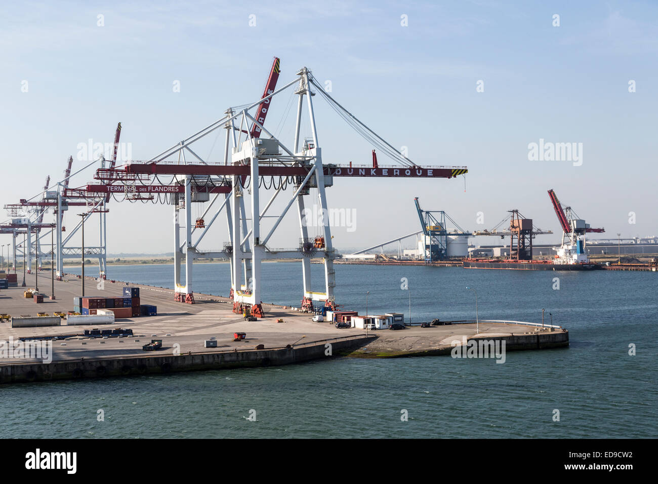 Dunkirk port hi-res stock photography and images - Alamy