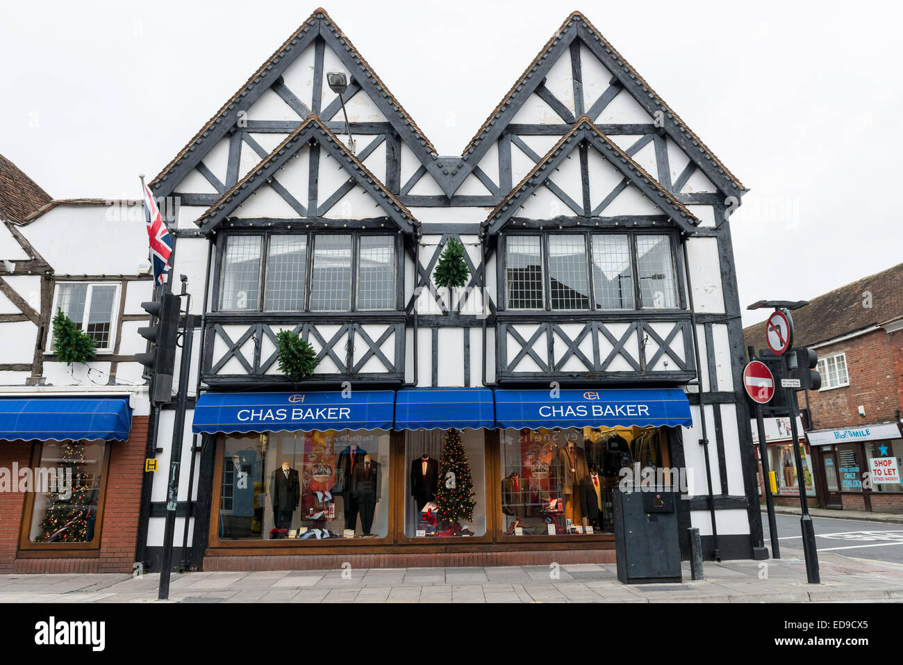 Tudor buildings salisbury hires stock photography and images Alamy