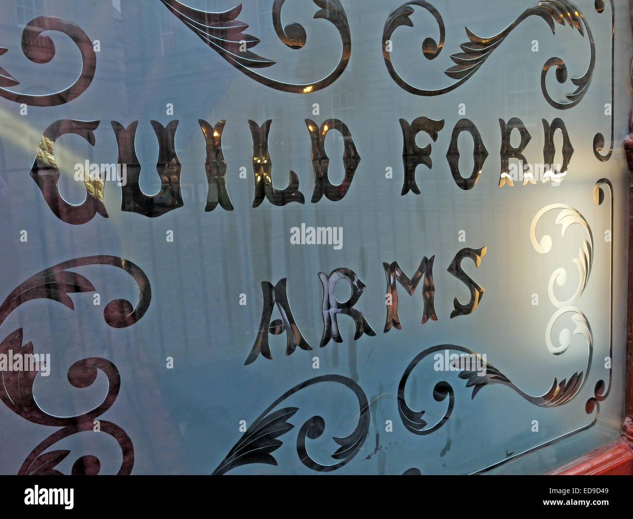 Etched glass from Guildford Arms pub Edinburgh, Scotland Stock Photo