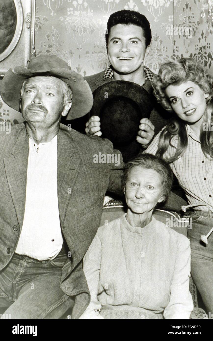 File. 2nd Jan, 2015. Donna Douglas, who played hillbilly bombshell Elly May Clampett on the baby-boomer-beloved 1960s sitcom The Beverly Hillbillies, has died in her Louisiana home. She was 81. PICTURED: Date unknown - DONNA DOUGLAS, right, with the BEVERLY HILLBILLIES cast. © Globe Photos/ZUMAPRESS.com/Alamy Live News Stock Photo