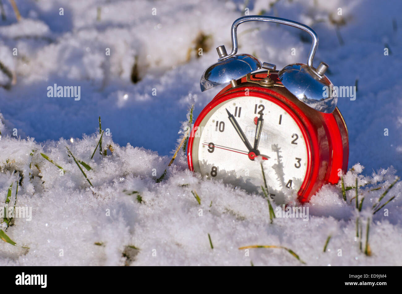 Frozen clock hi-res stock photography and images - Alamy